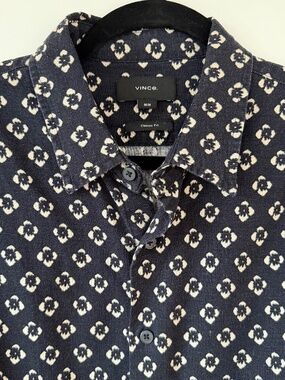 Vince Floral Geo Print Camp Collar Shirt | Navy | Classic Fit | Size M